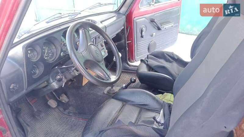 Внедорожник / Кроссовер ВАЗ / Lada 2121 Нива 1992 в Бобровице