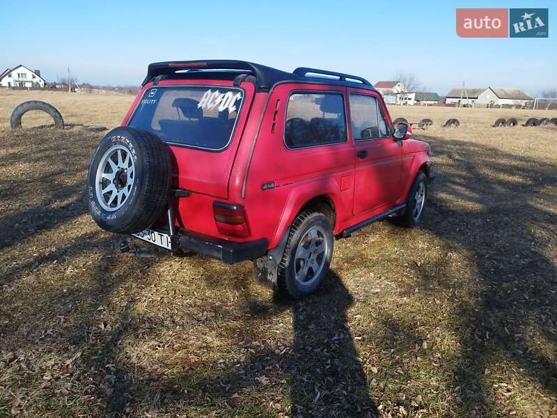 Позашляховик / Кросовер ВАЗ / Lada 2121 Нива 1982 в Тернополі