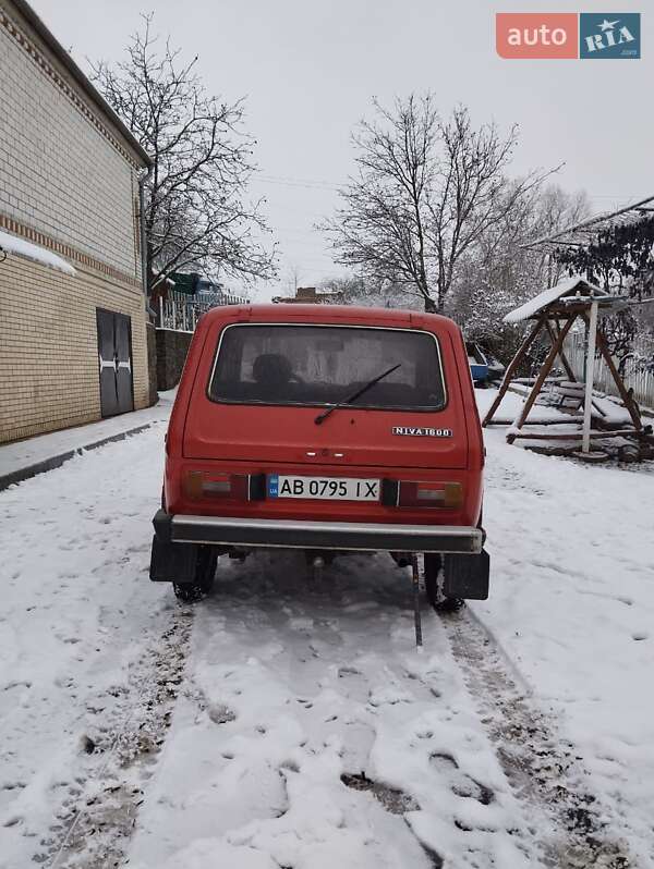 Внедорожник / Кроссовер ВАЗ / Lada 2121 Нива 1990 в Чечельнике