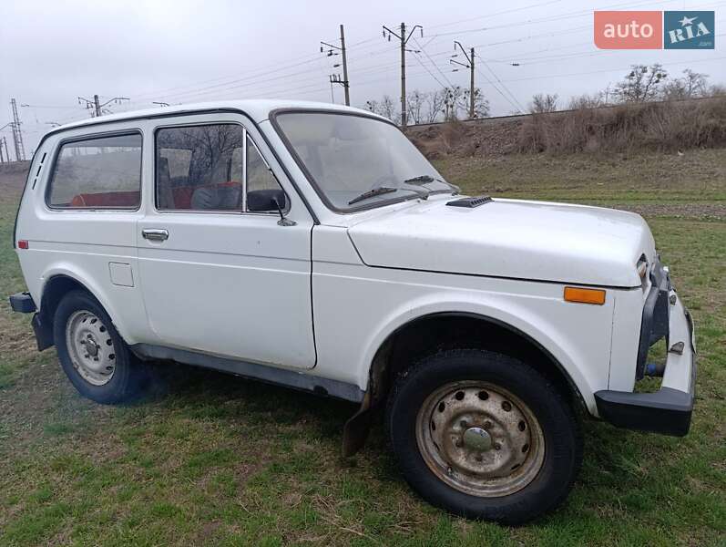 Позашляховик / Кросовер ВАЗ / Lada 2121 Нива 1981 в Смілі