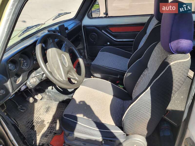 Внедорожник / Кроссовер ВАЗ / Lada 2121 Нива 1983 в Одессе фото 6 Внедорожник / Кроссовер ВАЗ / Lada 2121 Нива 1983 в Одессе