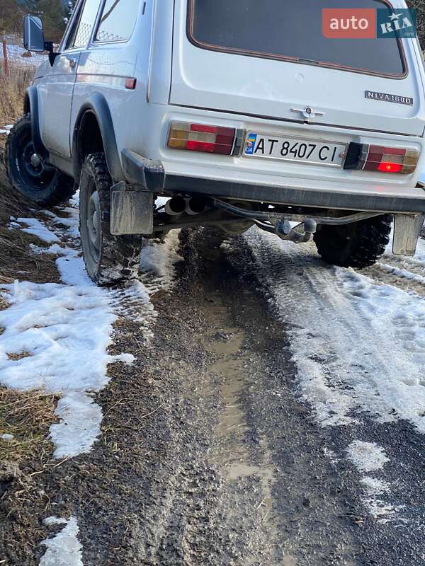 Позашляховик / Кросовер ВАЗ / Lada 2121 Нива 1984 в Вижниці
