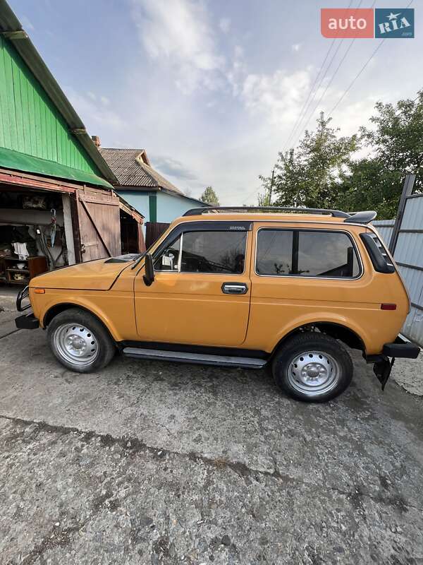 Внедорожник / Кроссовер ВАЗ / Lada 2121 Нива 1983 в Балте