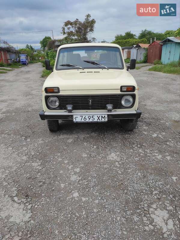 Внедорожник / Кроссовер ВАЗ / Lada 2121 Нива 1987 в Каменец-Подольском