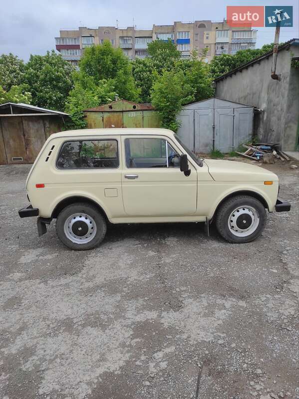 Внедорожник / Кроссовер ВАЗ / Lada 2121 Нива 1987 в Каменец-Подольском
