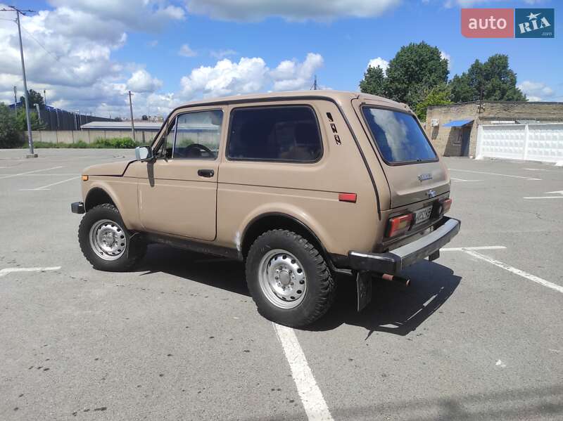 Внедорожник / Кроссовер ВАЗ / Lada 2121 Нива 1983 в Киеве