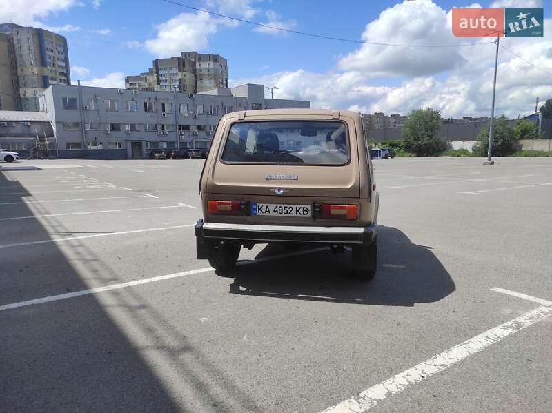Внедорожник / Кроссовер ВАЗ / Lada 2121 Нива 1983 в Киеве