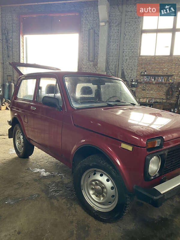 Внедорожник / Кроссовер ВАЗ / Lada 2121 Нива 1985 в Хмельницком