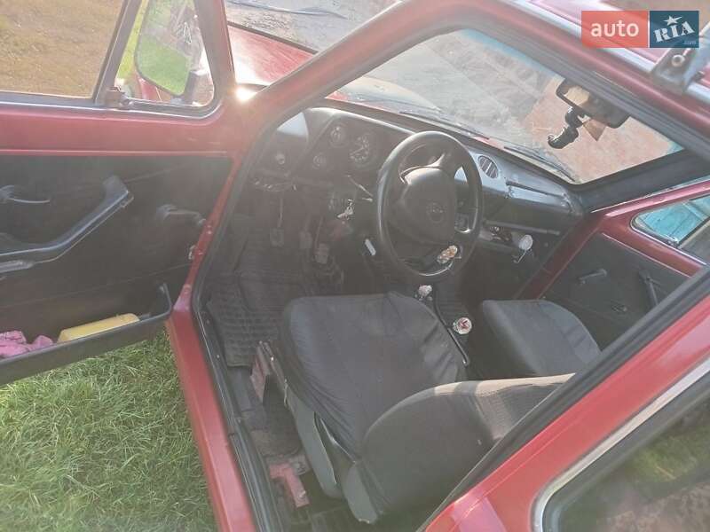 Позашляховик / Кросовер ВАЗ / Lada 2121 Нива 1990 в Лубнах