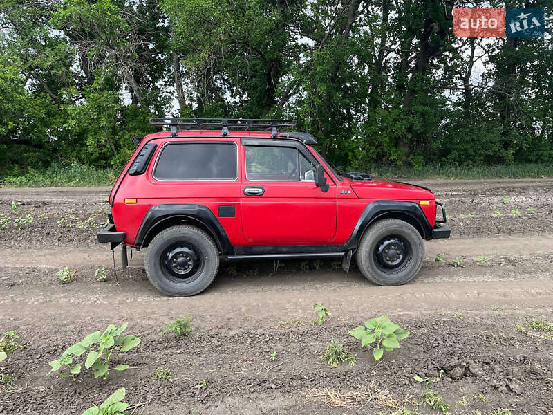 Позашляховик / Кросовер ВАЗ / Lada 2121 Нива 1988 в Дмитрівці