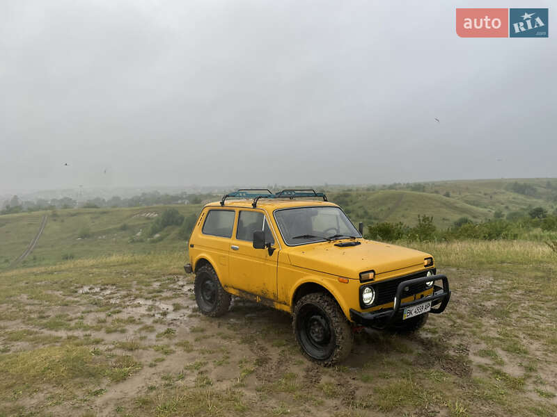 Внедорожник / Кроссовер ВАЗ / Lada 2121 Нива 1984 в Ровно