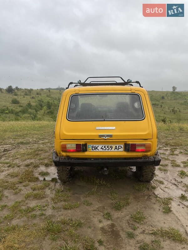 Внедорожник / Кроссовер ВАЗ / Lada 2121 Нива 1984 в Ровно