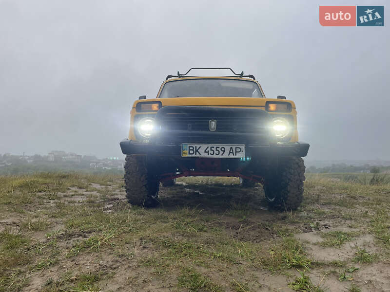 Внедорожник / Кроссовер ВАЗ / Lada 2121 Нива 1984 в Ровно