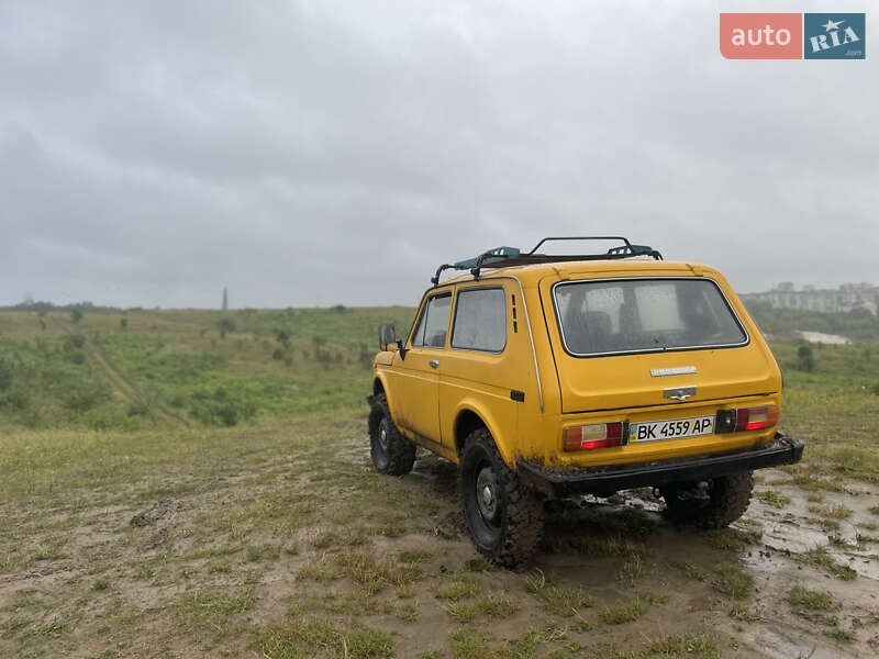 Внедорожник / Кроссовер ВАЗ / Lada 2121 Нива 1984 в Ровно
