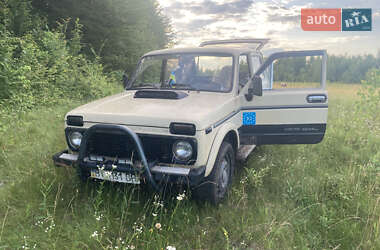 Внедорожник / Кроссовер ВАЗ 2121 Нива 1985 в Олевске