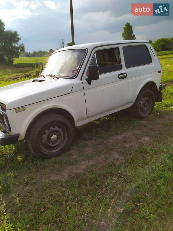 Внедорожник / Кроссовер ВАЗ / Lada 2121 Нива 1991 в Славуте фото 5 Внедорожник / Кроссовер ВАЗ / Lada 2121 Нива 1991 в Славуте