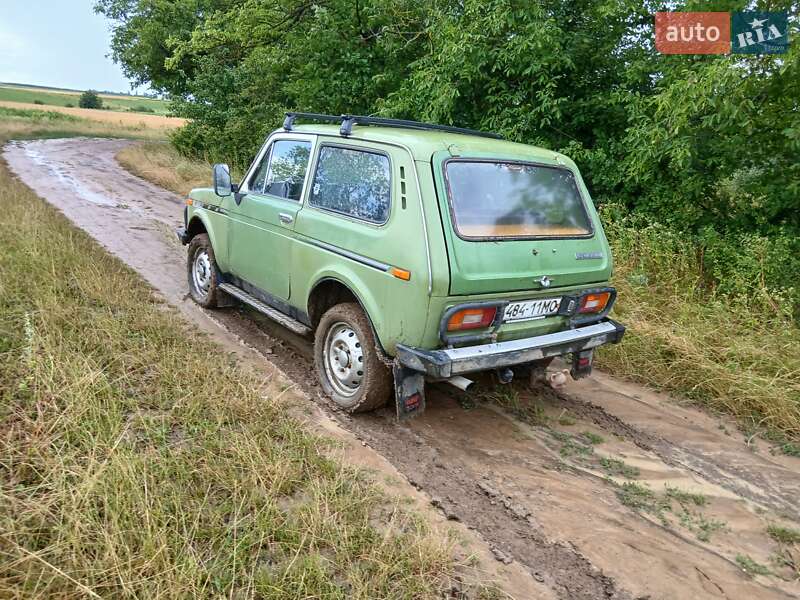 Внедорожник / Кроссовер ВАЗ / Lada 2121 Нива 1991 в Хотине