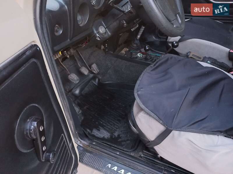 Позашляховик / Кросовер ВАЗ / Lada 2121 Нива 1982 в Тетієві