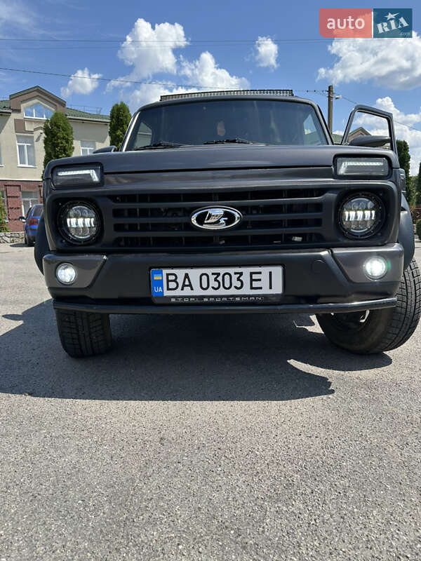 Позашляховик / Кросовер ВАЗ / Lada 2121 Нива 1989 в Києві