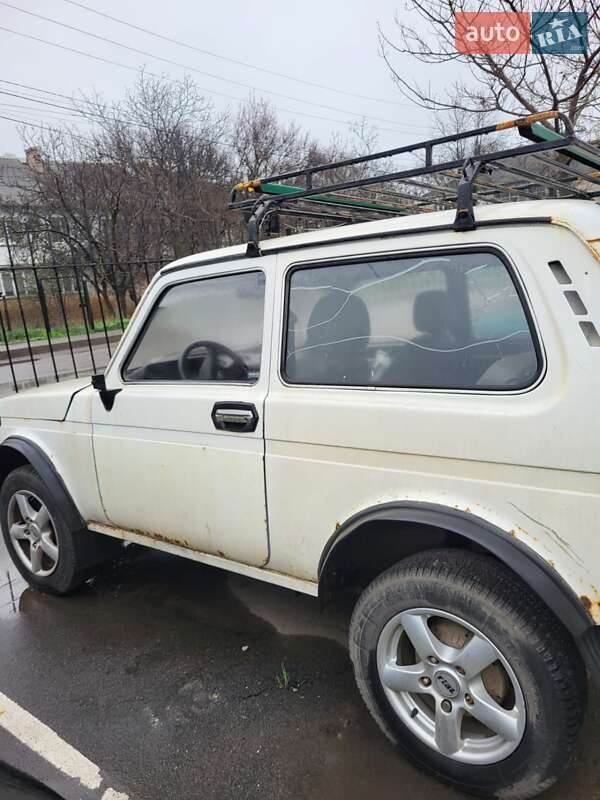Внедорожник / Кроссовер ВАЗ / Lada 2121 Нива 1992 в Фонтанке фото 5 Внедорожник / Кроссовер ВАЗ / Lada 2121 Нива 1992 в Фонтанке