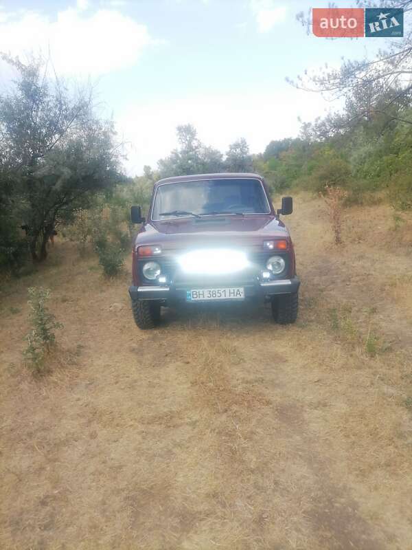 Внедорожник / Кроссовер ВАЗ / Lada 2121 Нива 1988 в Одессе фото 5 Внедорожник / Кроссовер ВАЗ / Lada 2121 Нива 1988 в Одессе