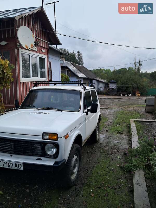 Внедорожник / Кроссовер ВАЗ / Lada 2121 Нива 1983 в Бурштыне