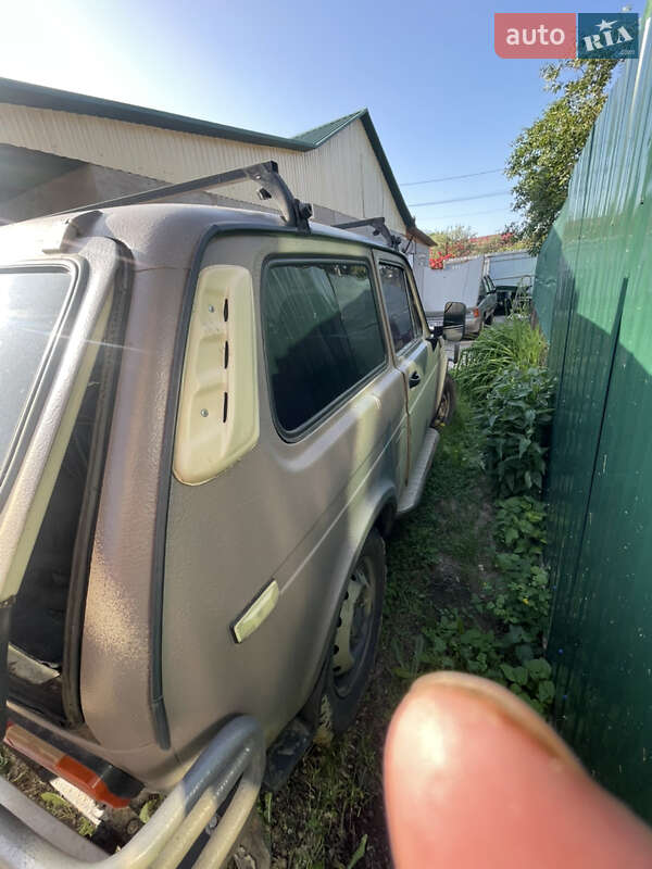 Позашляховик / Кросовер ВАЗ / Lada 2121 Нива 1990 в Полтаві