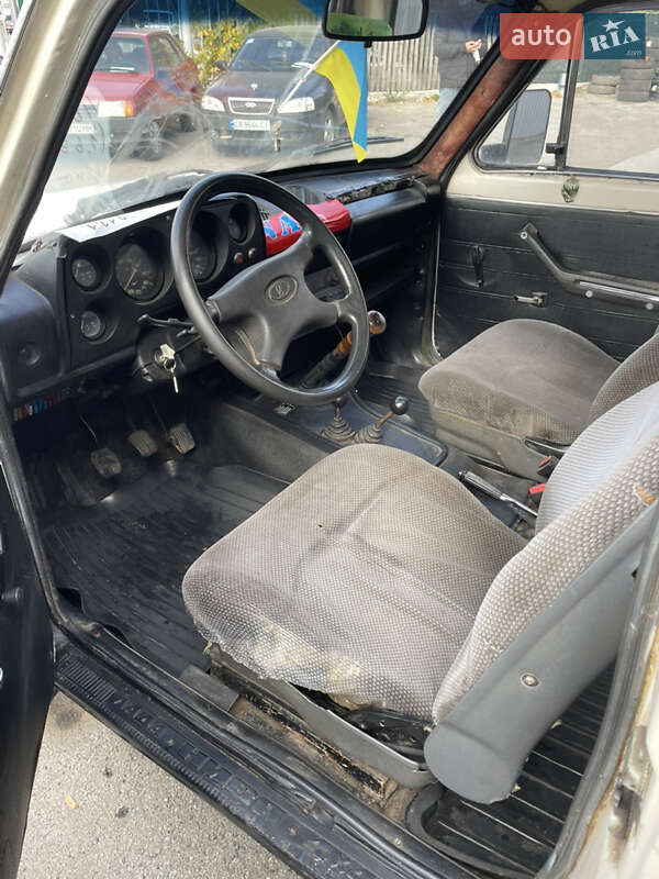 Внедорожник / Кроссовер ВАЗ / Lada 2121 Нива 1982 в Звенигородке фото 6 Внедорожник / Кроссовер ВАЗ / Lada 2121 Нива 1982 в Звенигородке