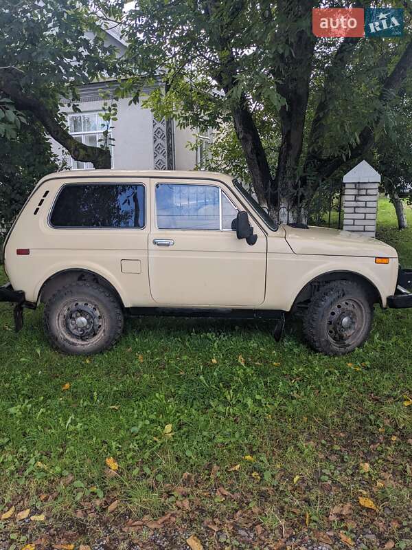 Позашляховик / Кросовер ВАЗ / Lada 2121 Нива 1985 в Дубні фото 2 Позашляховик / Кросовер ВАЗ / Lada 2121 Нива 1985 в Дубні