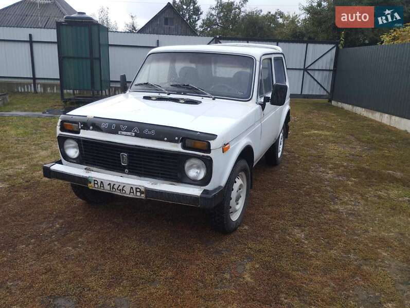 Внедорожник / Кроссовер ВАЗ / Lada 2121 Нива 1986 в Хороле