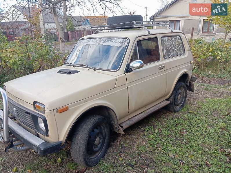 Внедорожник / Кроссовер ВАЗ / Lada 2121 Нива 1988 в Горохове фото 9 Внедорожник / Кроссовер ВАЗ / Lada 2121 Нива 1988 в Горохове