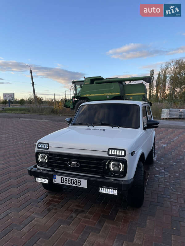 Внедорожник / Кроссовер ВАЗ / Lada 2121 Нива 1984 в Броварах фото 3 Внедорожник / Кроссовер ВАЗ / Lada 2121 Нива 1984 в Броварах