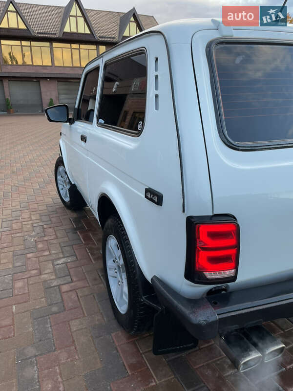 Внедорожник / Кроссовер ВАЗ / Lada 2121 Нива 1984 в Броварах фото 7 Внедорожник / Кроссовер ВАЗ / Lada 2121 Нива 1984 в Броварах