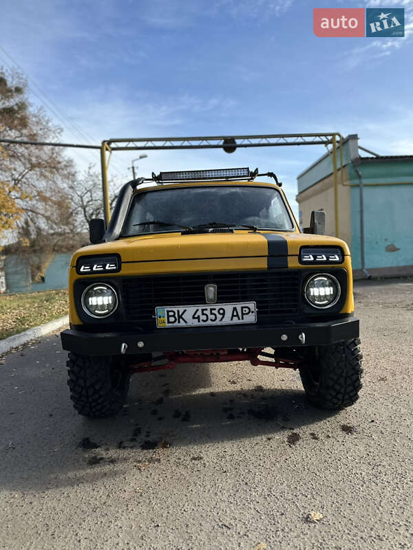 Внедорожник / Кроссовер ВАЗ / Lada 2121 Нива 1984 в Ровно фото 2 Внедорожник / Кроссовер ВАЗ / Lada 2121 Нива 1984 в Ровно