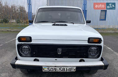 Внедорожник / Кроссовер ВАЗ 2121 Нива 1992 в Новомосковске