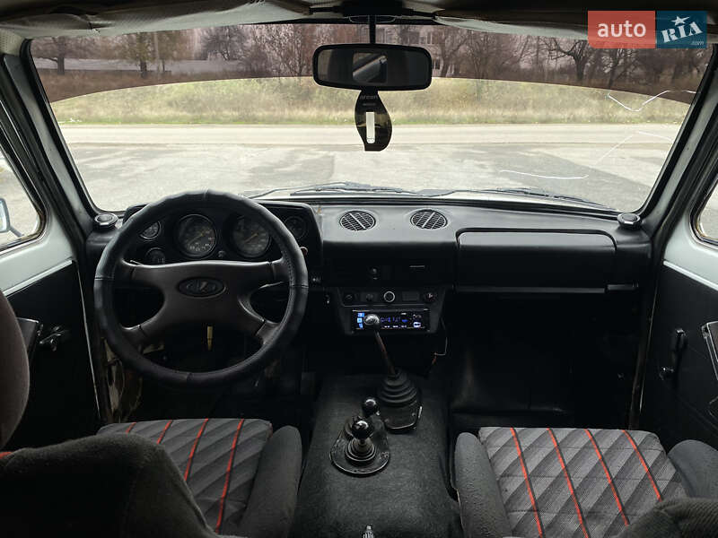Внедорожник / Кроссовер ВАЗ / Lada 2121 Нива 1992 в Новомосковске фото 11 Внедорожник / Кроссовер ВАЗ / Lada 2121 Нива 1992 в Новомосковске