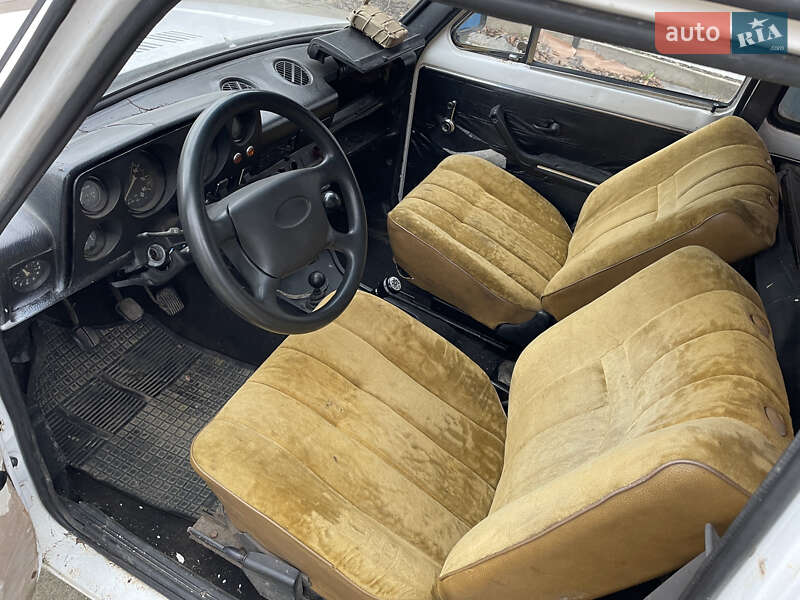 Внедорожник / Кроссовер ВАЗ / Lada 2121 Нива 1980 в Тульчине фото 5 Внедорожник / Кроссовер ВАЗ / Lada 2121 Нива 1980 в Тульчине