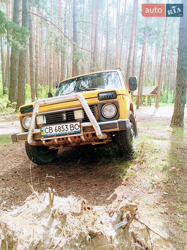 Позашляховик / Кросовер ВАЗ / Lada 2121 Нива 1983 в Чернігові