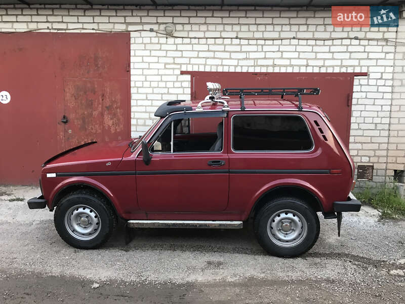 Позашляховик / Кросовер ВАЗ / Lada 2121 Нива 1990 в Черкасах