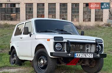 Внедорожник / Кроссовер ВАЗ 2121 Нива 1990 в Краснограде