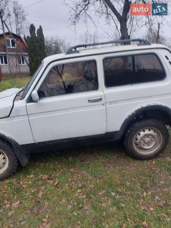 Позашляховик / Кросовер ВАЗ / Lada 2121 Нива 1992 в Житомирі