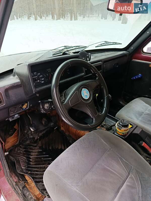 Позашляховик / Кросовер ВАЗ / Lada 2121 Нива 1982 в Згурівці