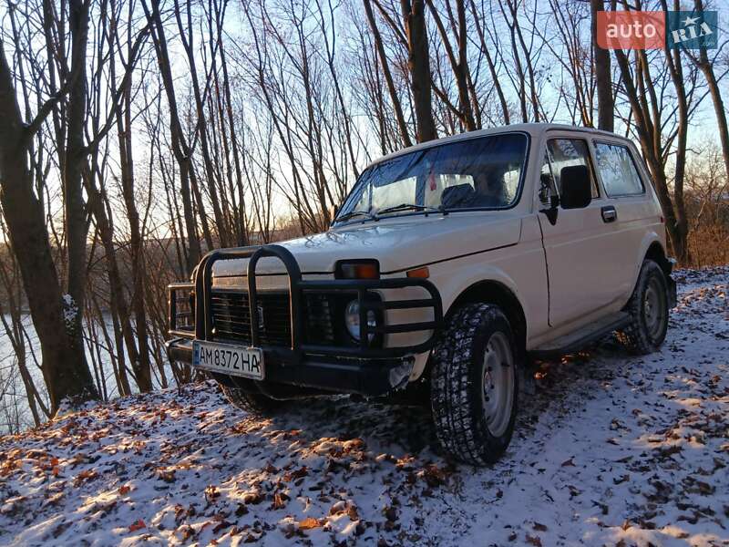 Внедорожник / Кроссовер ВАЗ / Lada 2121 Нива 1989 в Чуднове