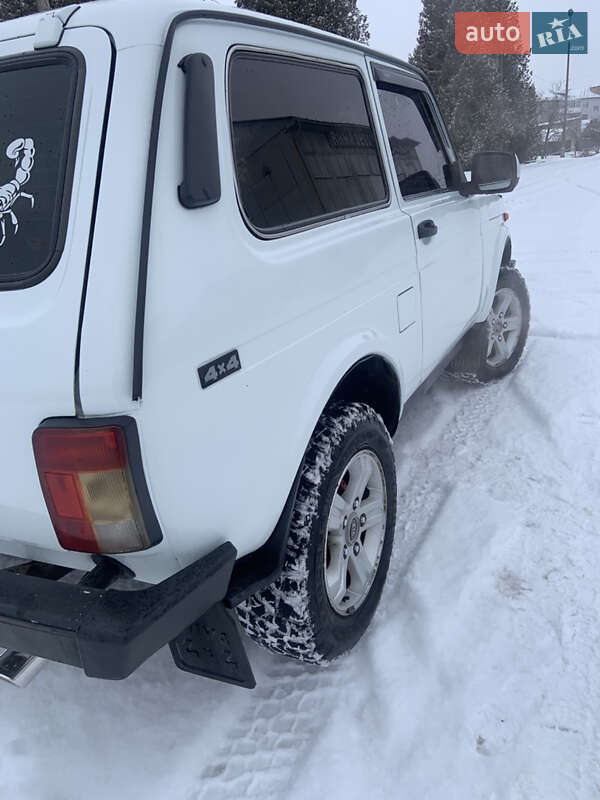 Внедорожник / Кроссовер ВАЗ / Lada 2121 Нива 1992 в Бучаче фото 3 Внедорожник / Кроссовер ВАЗ / Lada 2121 Нива 1992 в Бучаче