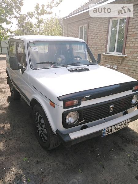 Хэтчбек ВАЗ / Lada 21213 Niva 1996 в Николаеве