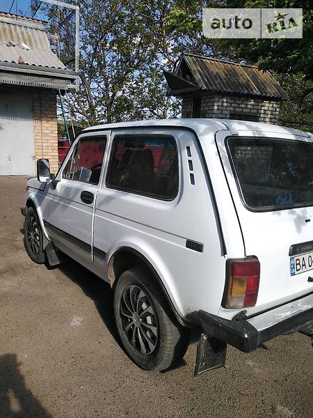 Хэтчбек ВАЗ / Lada 21213 Niva 1996 в Николаеве