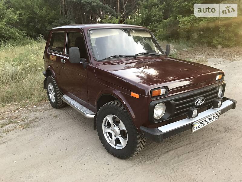 Позашляховик / Кросовер ВАЗ / Lada 21213 Niva 2003 в Богодухіву