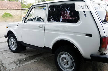 Внедорожник / Кроссовер ВАЗ / Lada 21213 Niva 2005 в Первомайске