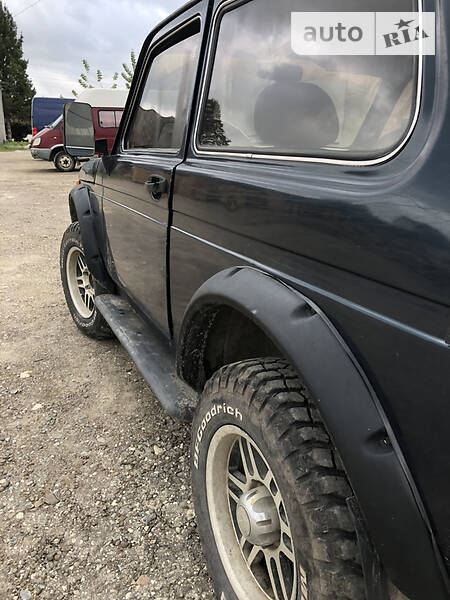Внедорожник / Кроссовер ВАЗ / Lada 21213 Niva 2002 в Шумске