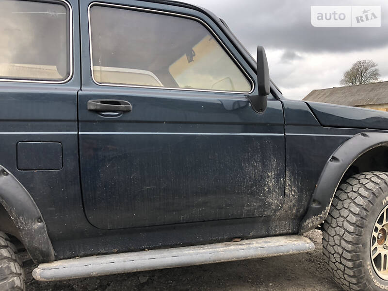 Внедорожник / Кроссовер ВАЗ / Lada 21213 Niva 2002 в Шумске